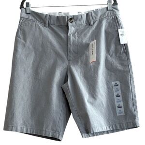NWT Old Navy Sz 33 Cotton Ultimate Slim Built-In Flex Light Gray Shorts